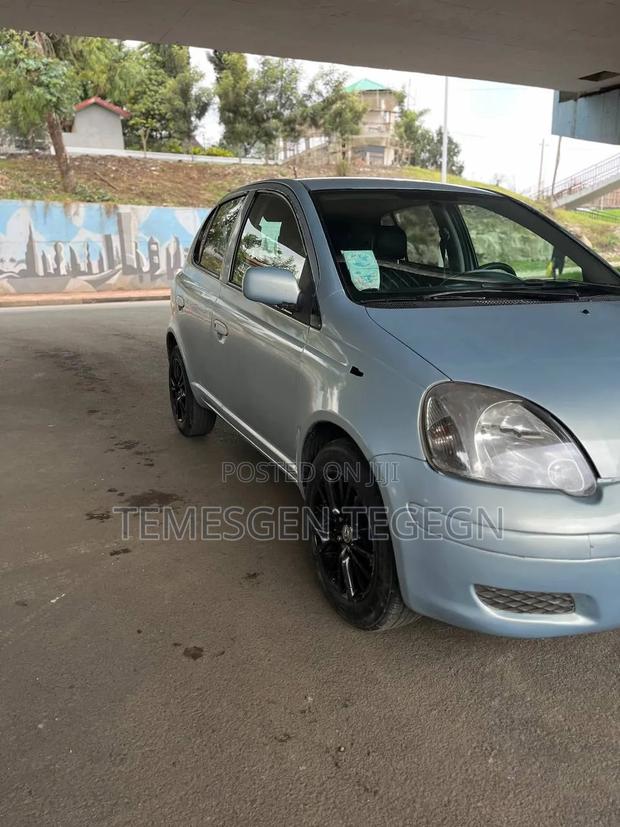 Toyota Vitz 2004