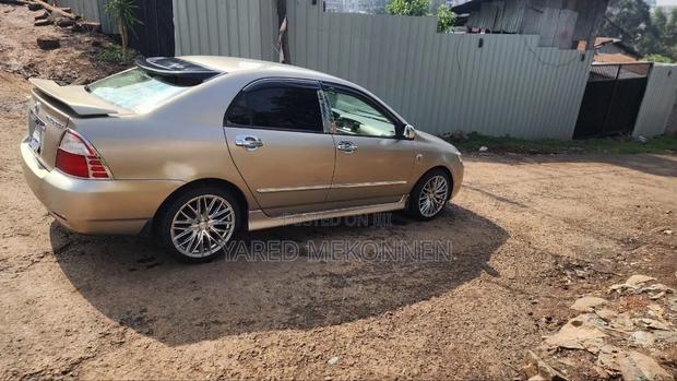 Toyota Corolla 2005 Gold