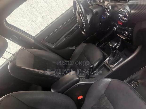 Toyota Hilux 2018 White