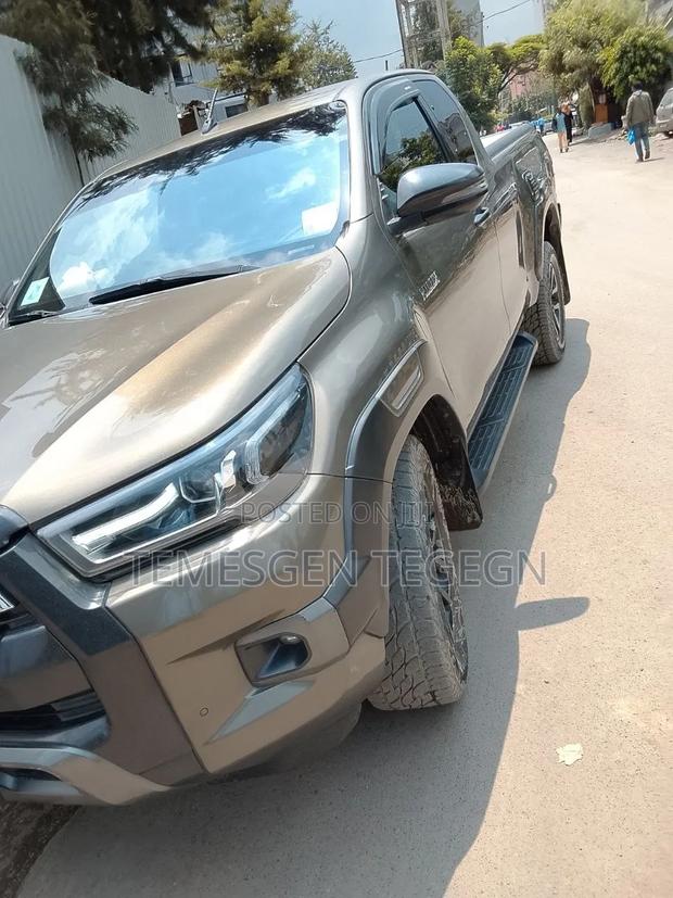 Toyota Hilux 2021