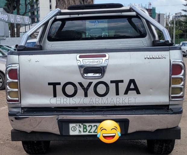 Toyota Hilux 2007 Gold