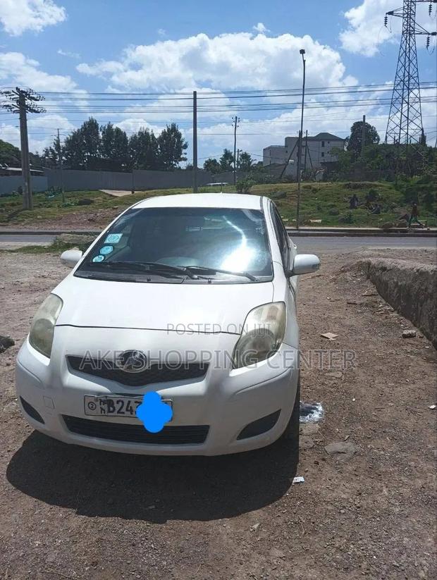 Toyota Yaris 2008 White