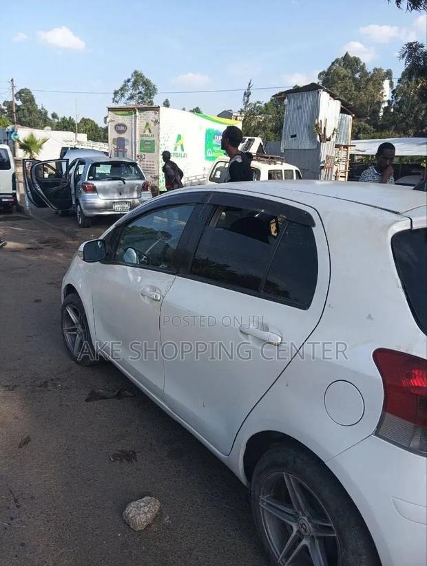 Toyota Yaris 2008 White