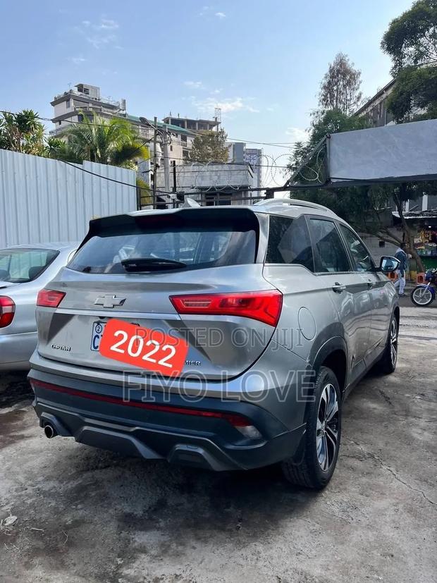 Chevrolet Captiva 2022 Gray