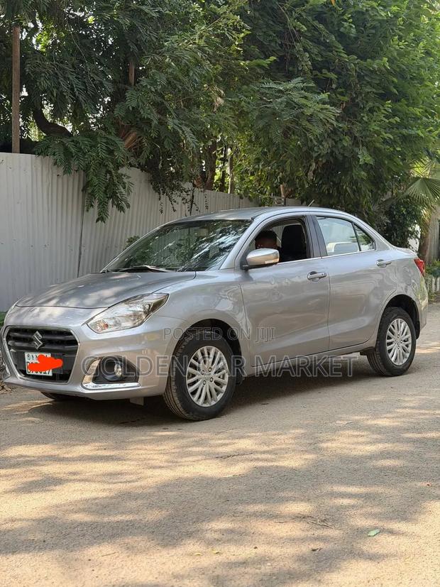Suzuki Dzire 2022 Silver