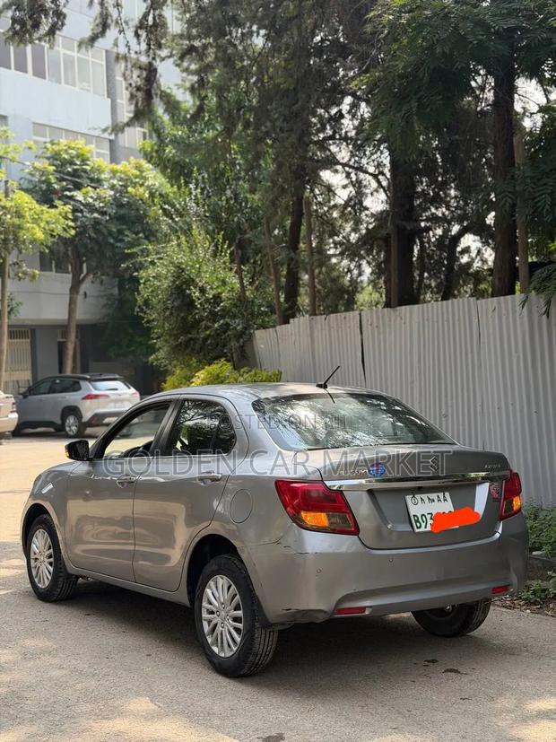 Suzuki Dzire 2022 Silver