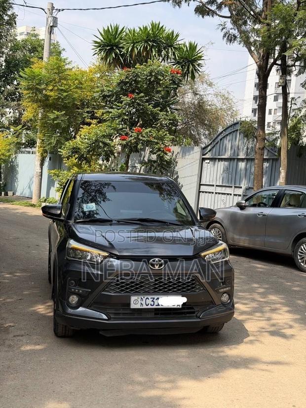 Toyota Raize 1.0 AWD 2022 Gray
