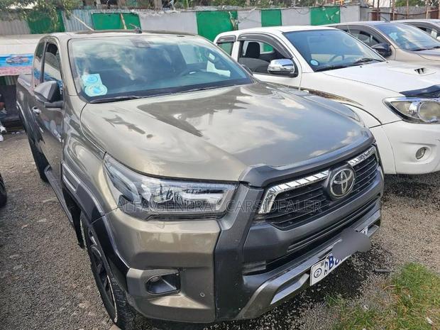 Toyota Hilux 2021