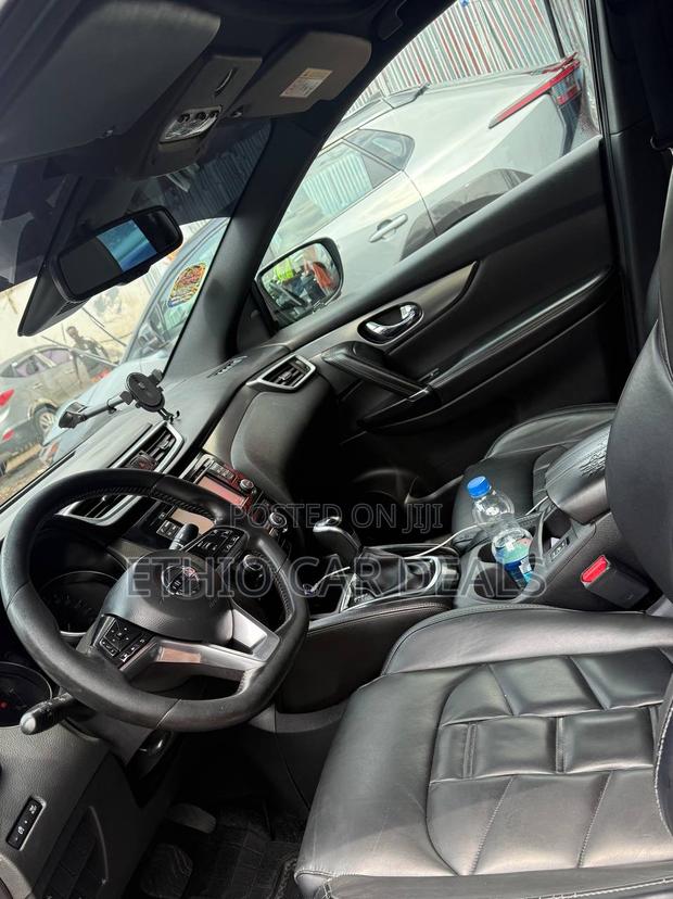 Nissan Qashqai 2018 Black