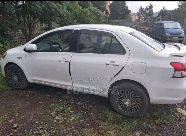 Toyota Yaris 2007 Silver