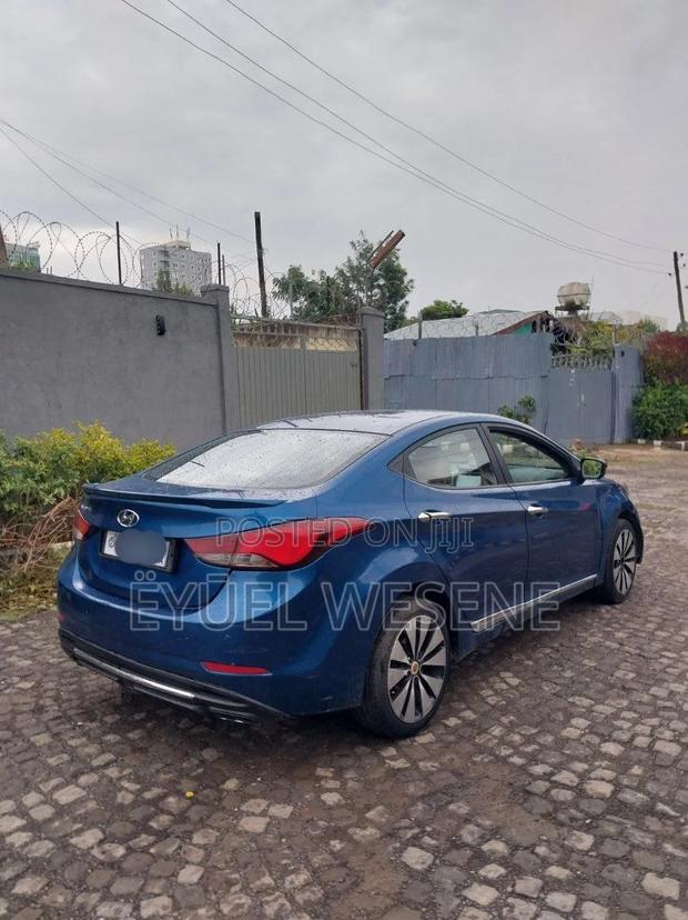 Hyundai Avante 2015