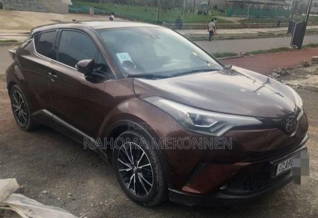Toyota C-HR 2017 Brown