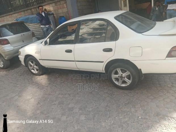Toyota Carina 1.5 FWD Sedan 1995 White