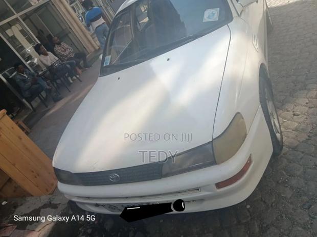 Toyota Carina 1.5 FWD Sedan 1995 White