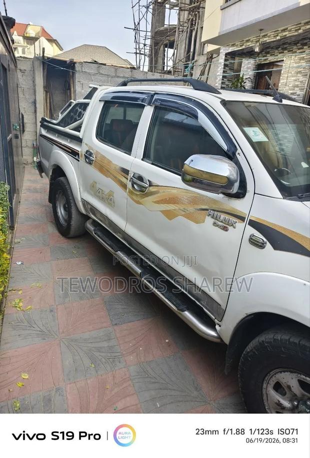 Toyota Hilux 4.0 V6 Double Cab 4x4 Raider 2006 White
