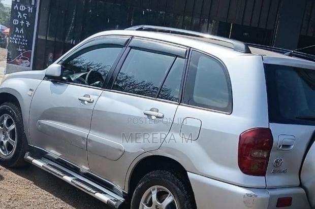 Toyota RAV4 2005 Silver