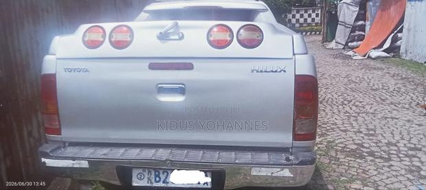 Toyota Hilux 2.5 D-4D Extra Cab 2008 White