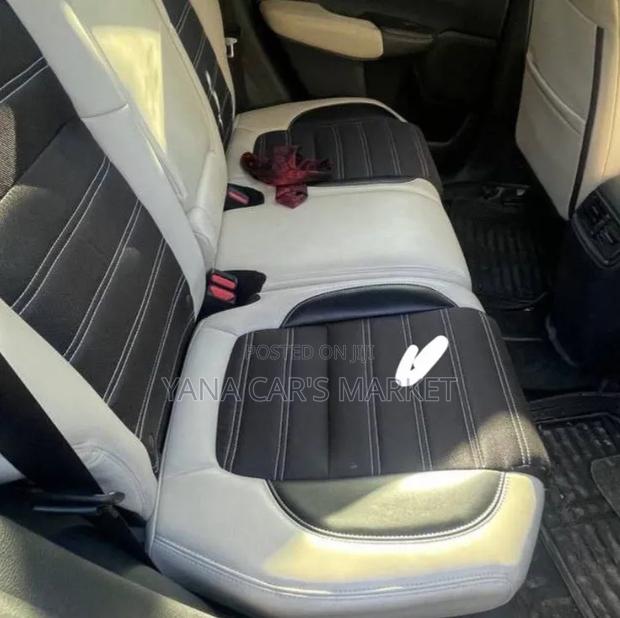 Honda CR-V 2021 Gray