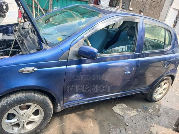 Toyota Vitz 1.3 AWD 3dr 2001 Blue