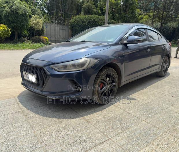 Hyundai Avante 2017 Blue