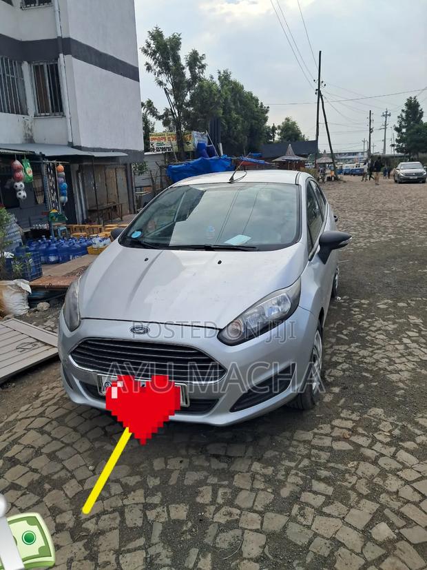 Ford Fiesta 2014 Silver