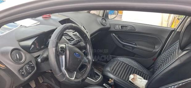 Ford Fiesta 2014 Silver