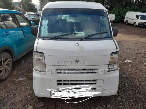 Suzuki Every Wagon 2012 White