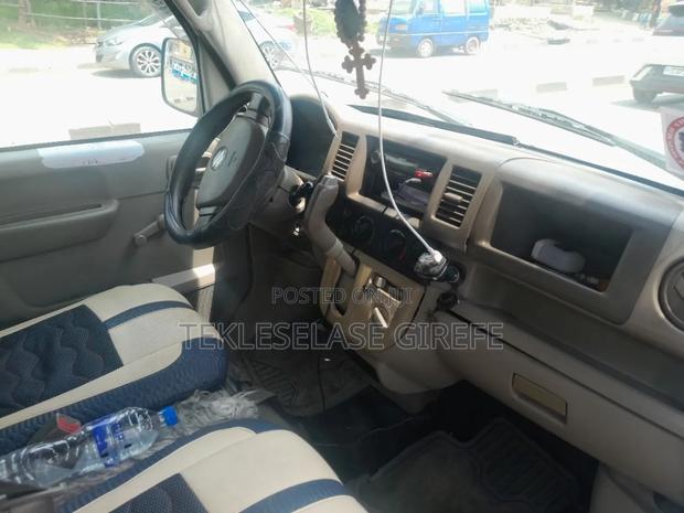 Suzuki Every Wagon 2012 White