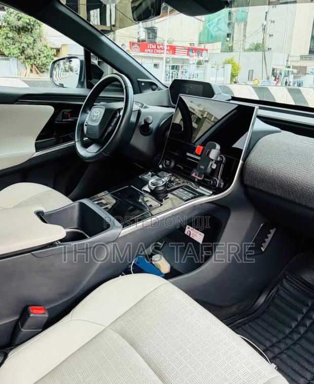 Toyota bZ4X 2024