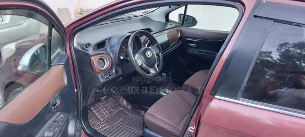 Toyota Yaris 2012 Burgundy