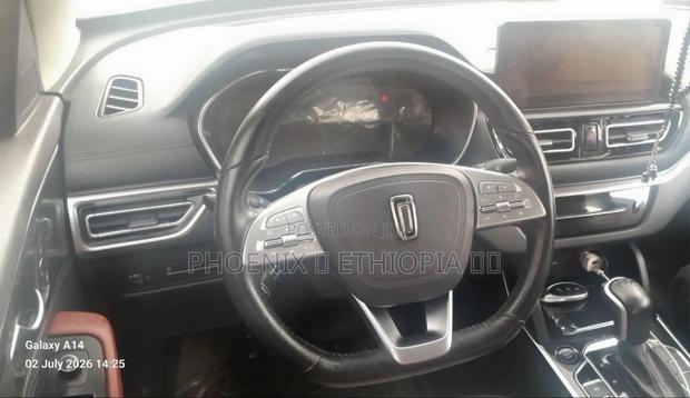 Bestune T33 1.2 FWD 2022 Beige
