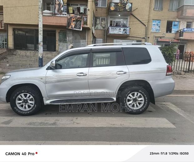 Toyota Land Cruiser 2013 Silver