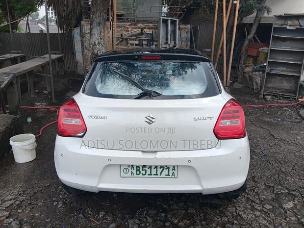 Suzuki Swift 2022 Ivory