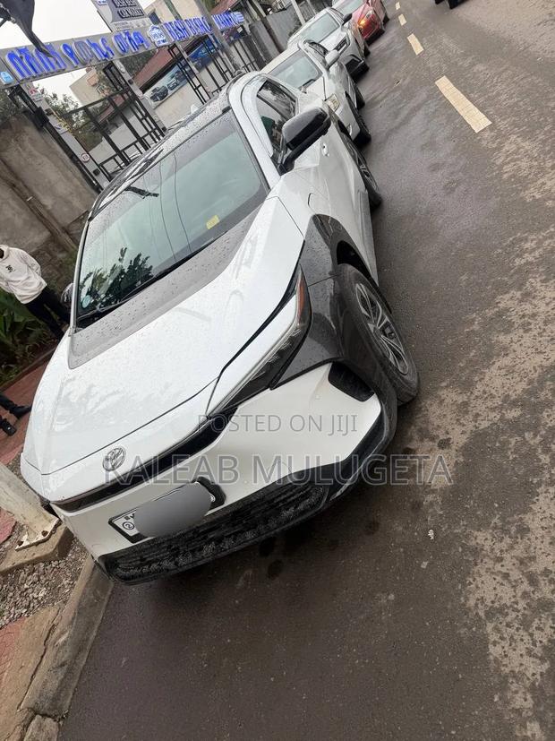 Toyota bZ4X 2023 White