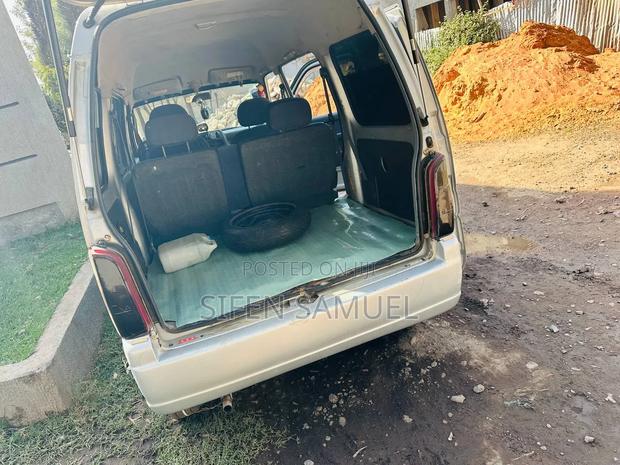 Suzuki Every Wagon 2005 Silver