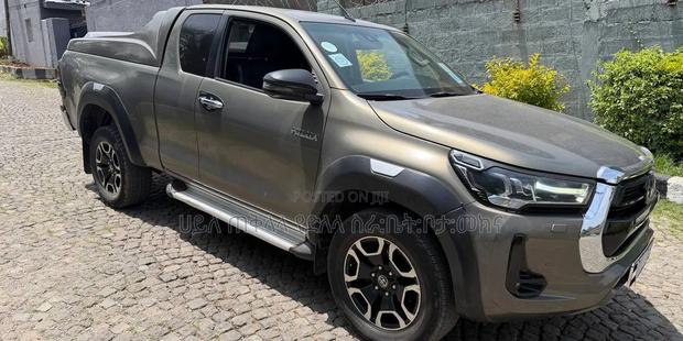 Toyota Hilux 2021 Teal
