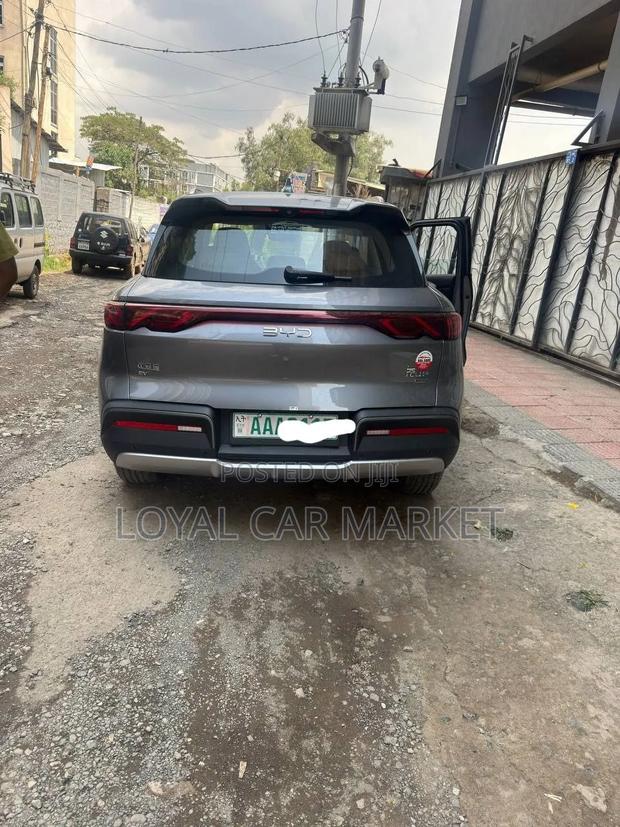 BYD Yuan Up 2025 Gray