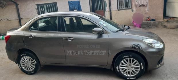 Suzuki Dzire 2022 Silver