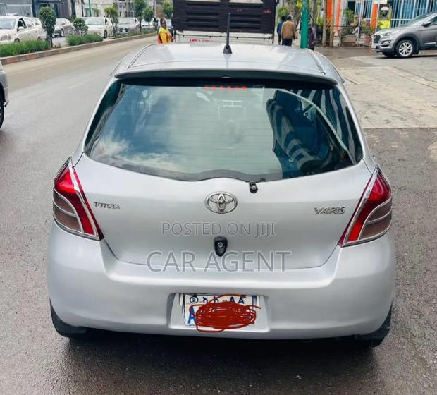 Toyota Yaris 2005 Blue