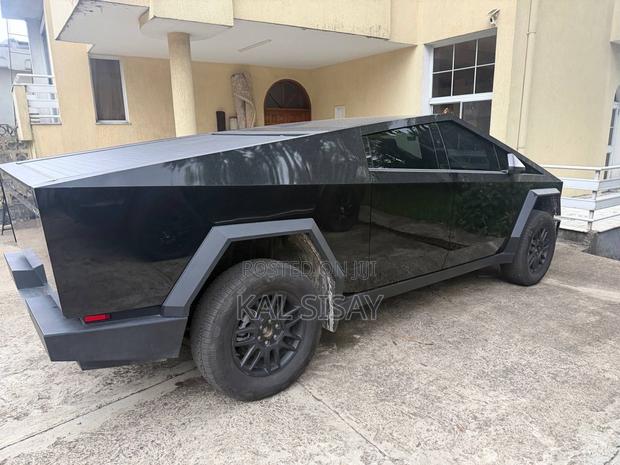New Tesla Cybertruck 2024 Gray