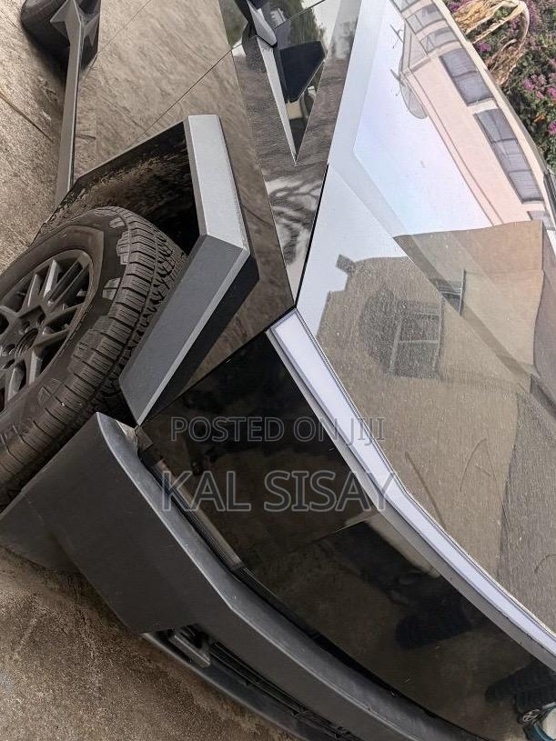 New Tesla Cybertruck 2024 Gray