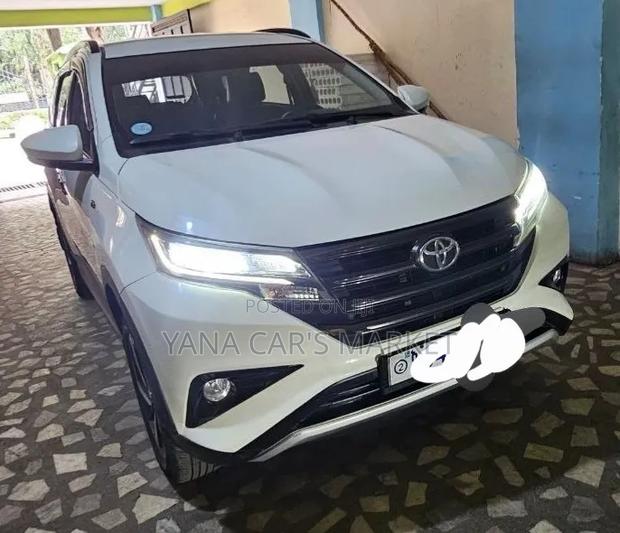 Toyota Rush 2023 White