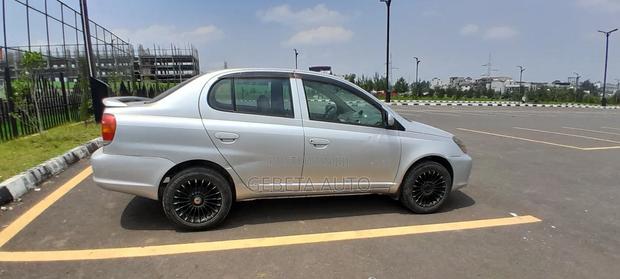 Toyota Platz 2005 Silver
