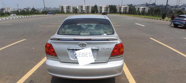 Toyota Platz 2005 Silver