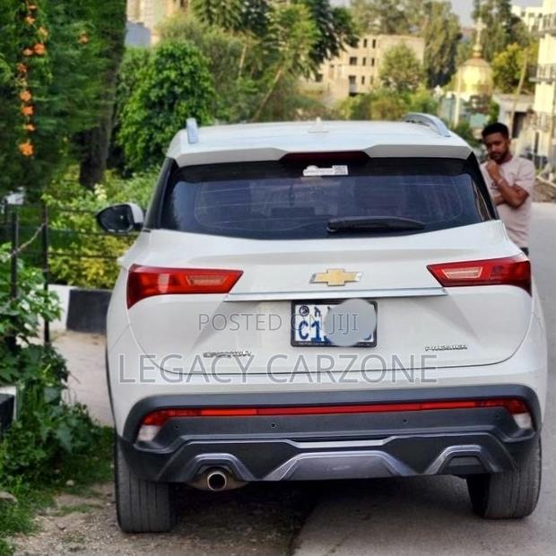 Chevrolet Captiva 2022 White