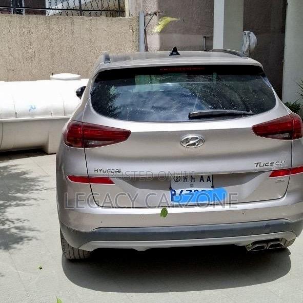 Hyundai Tucson 2020 Gold