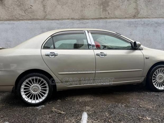 Toyota Corolla 2007 Gold