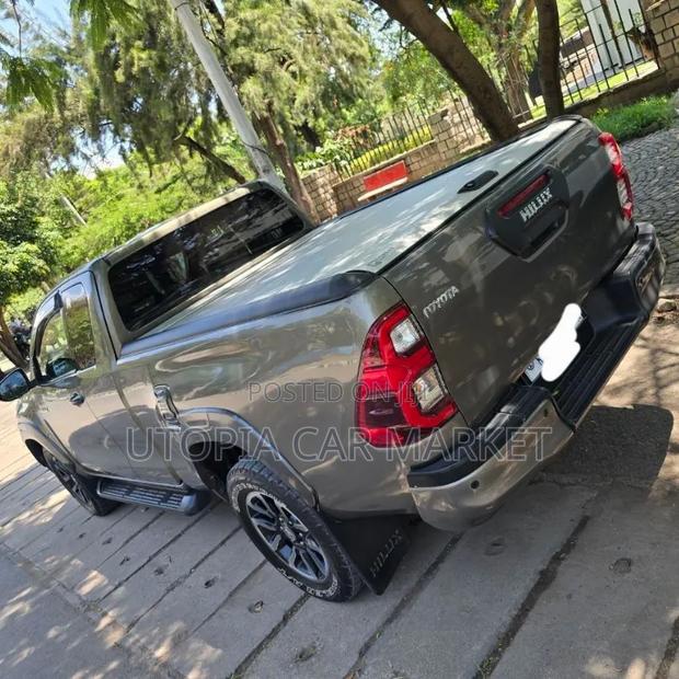 Toyota Hilux 2021