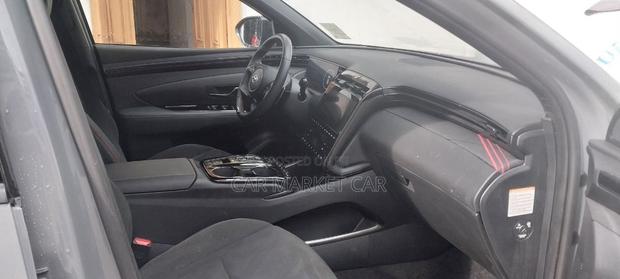 Hyundai Tucson Hybrid 2024 Gray