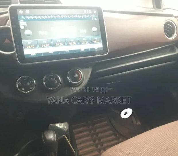 Toyota Yaris 2012